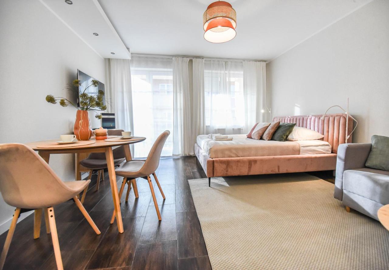 Apartamenty Na Wyspie - Villa Park - Parking Свиноуйсьце Экстерьер фото