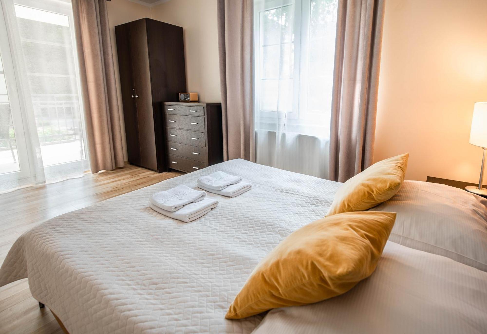 Apartamenty Na Wyspie - Villa Park - Parking Свиноуйсьце Экстерьер фото